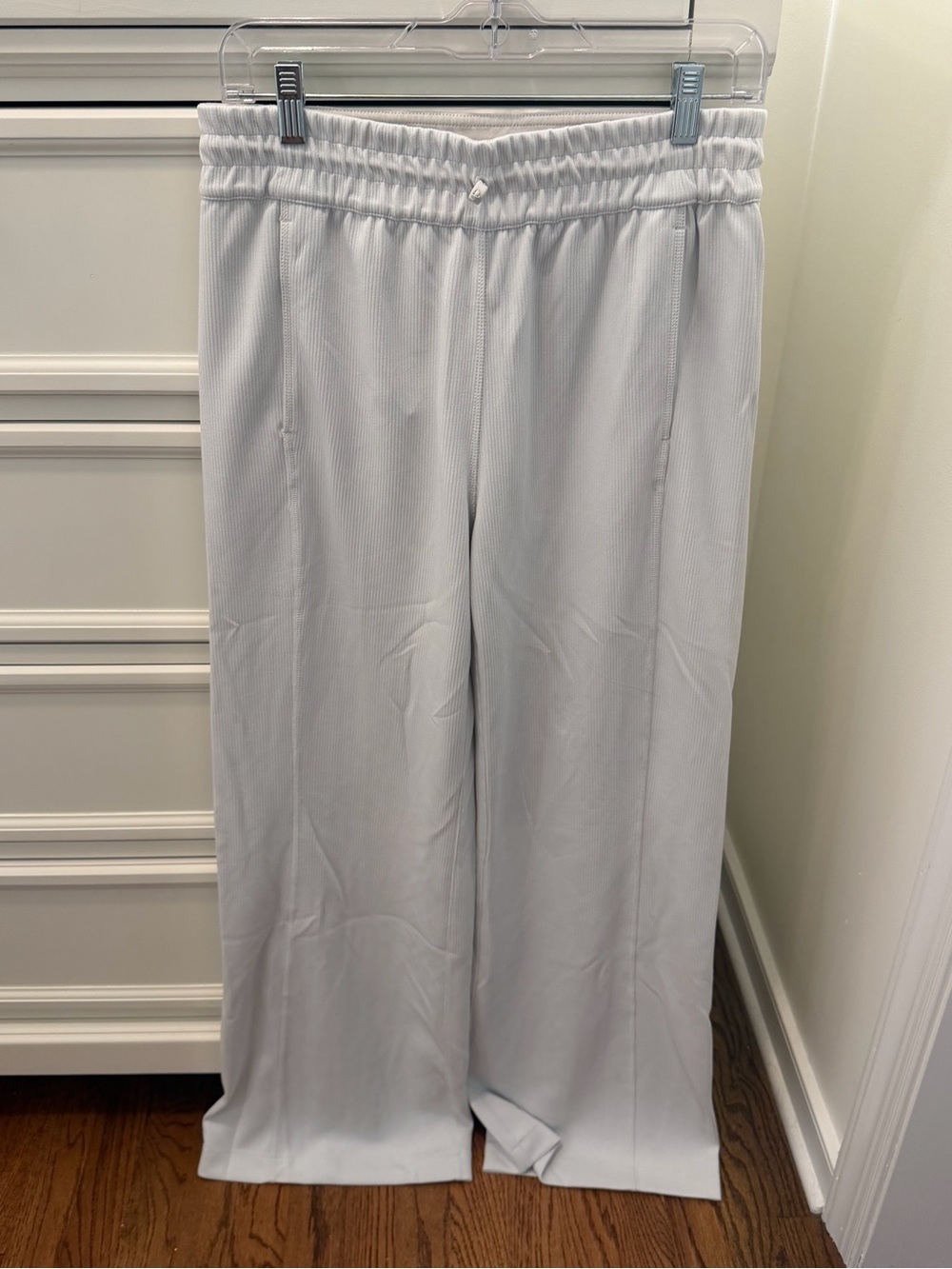 Lululemon Ribbed Softstreme Mid-Rise Pant 32", Color Light Vapor, Size 8